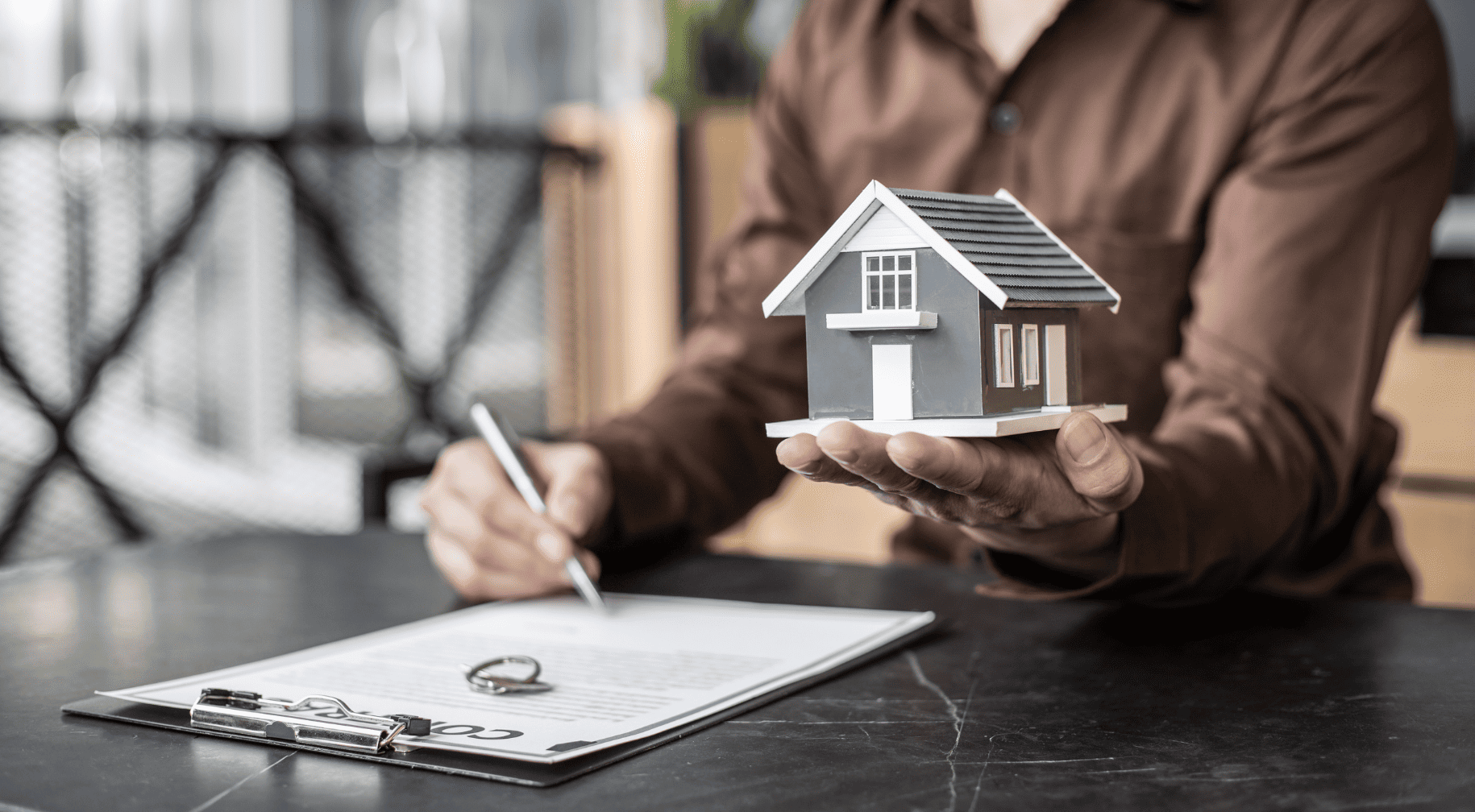 Blog Banner: Insurance customer experience 